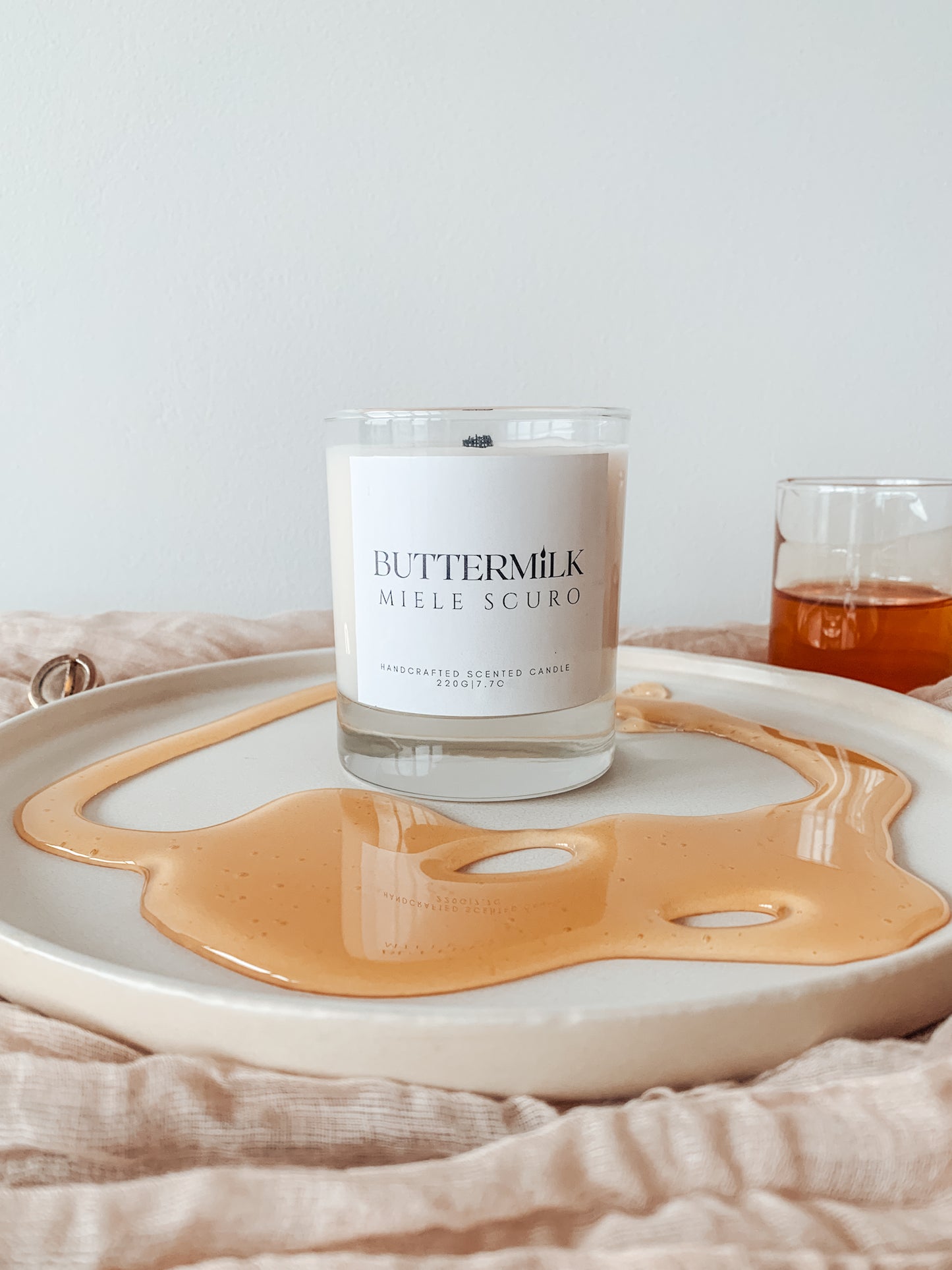 buttermilk miele scuro lumanare parfumata ceara de soia