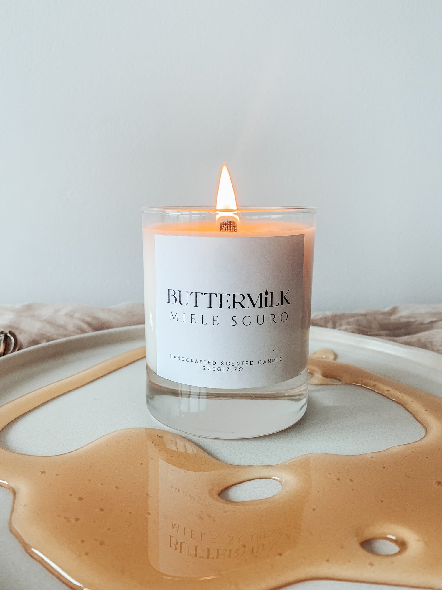 buttermilk miele scuro lumanare parfumata ceara de soia