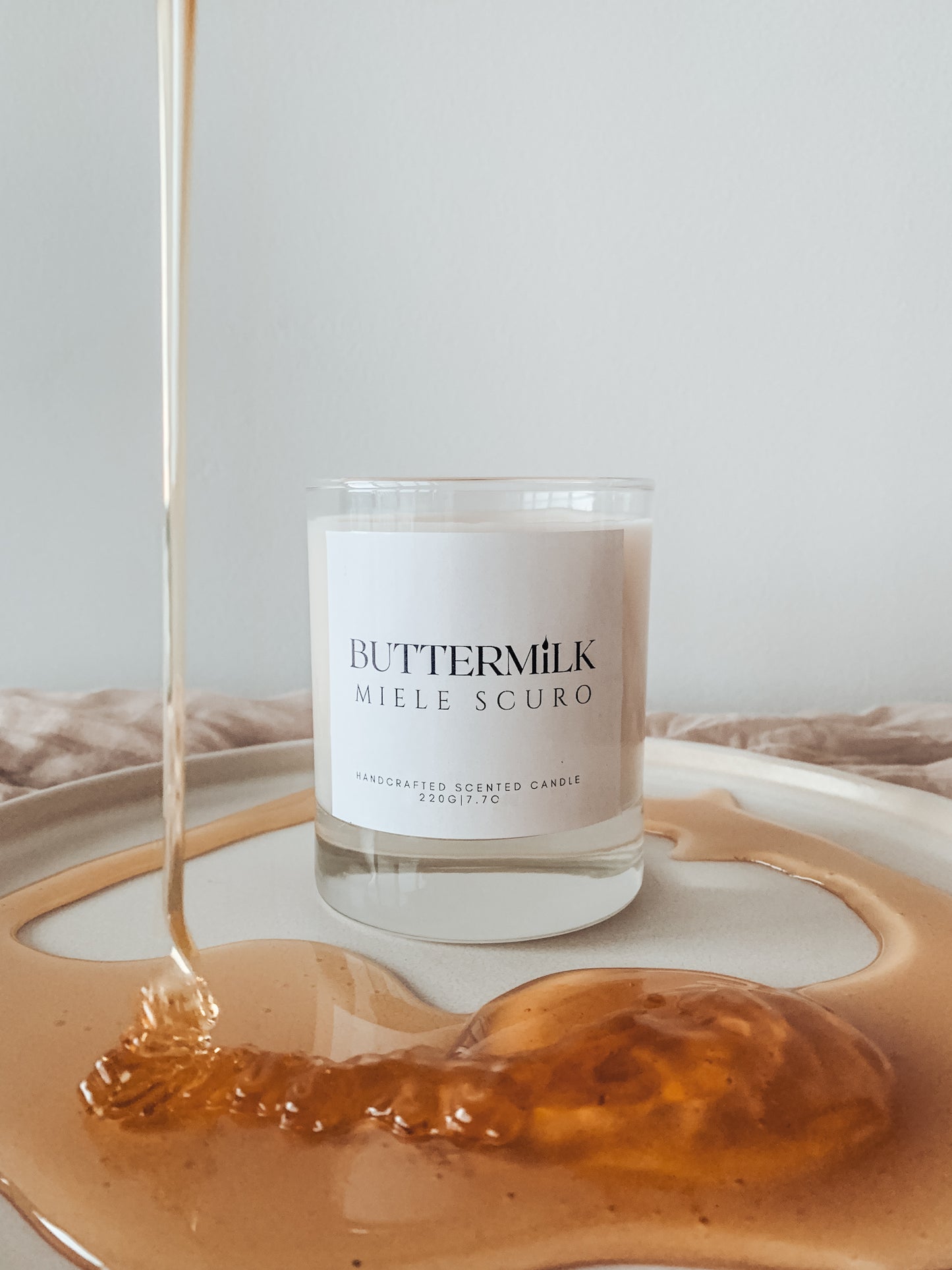 buttermilk miele scuro lumanare parfumata ceara de soia