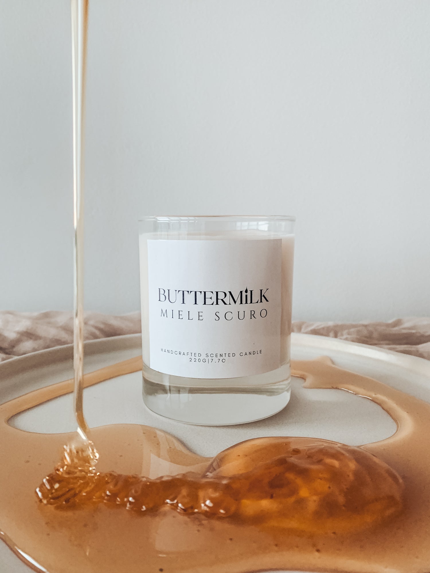 buttermilk miele scuro lumanare parfumata ceara de soia